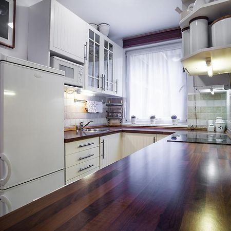 Lovely Corvin Apartment ブダペスト エクステリア 写真